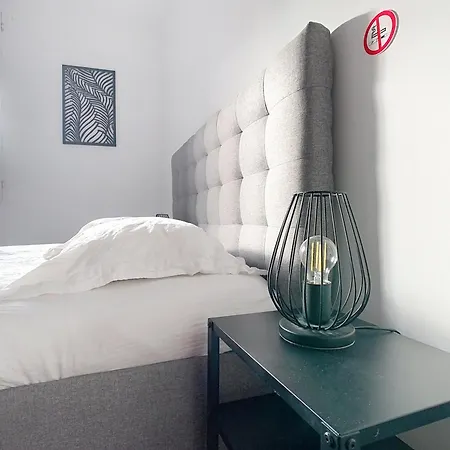 Le Chatoyant, Sur L'ile De Apartment Melun