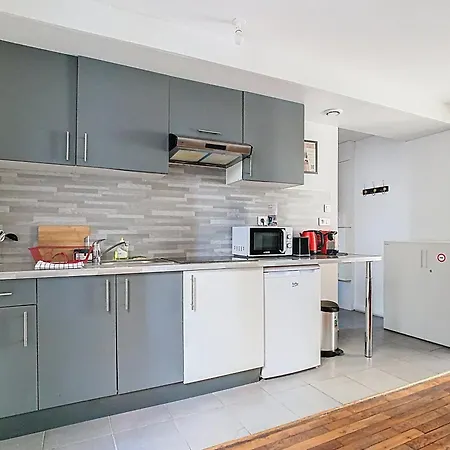 Le Chatoyant, Sur L'ile De Apartment Melun